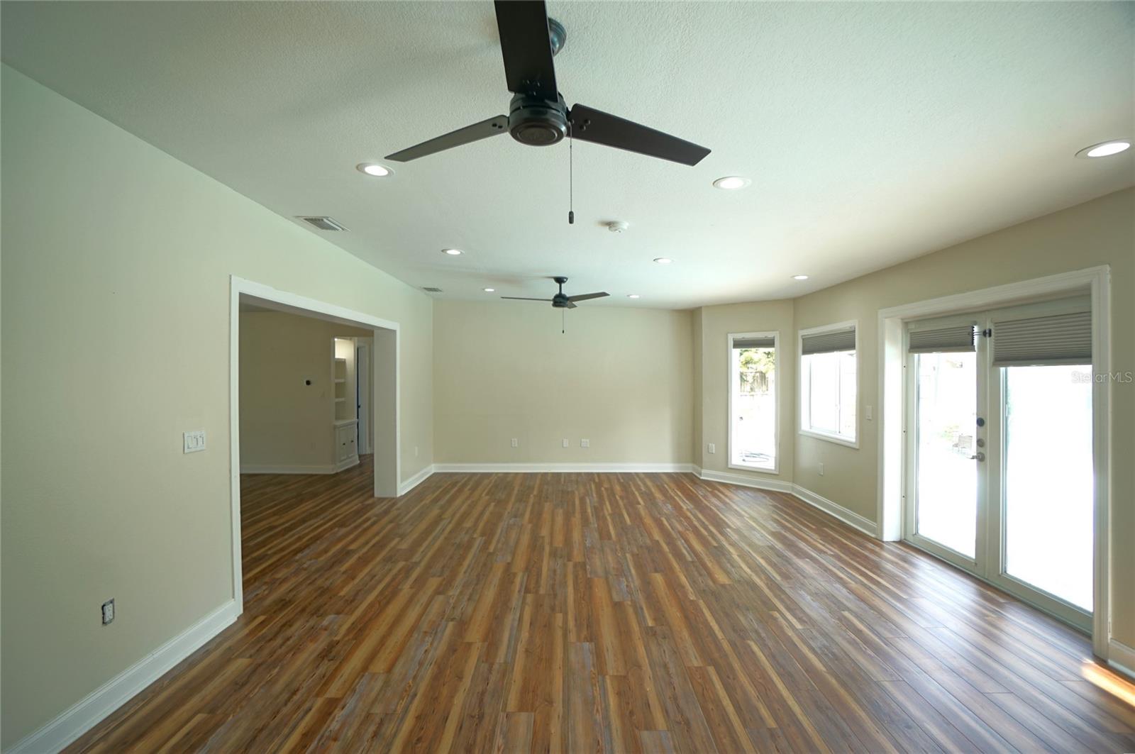 Image 17 of 20 For 7325 10th Street N