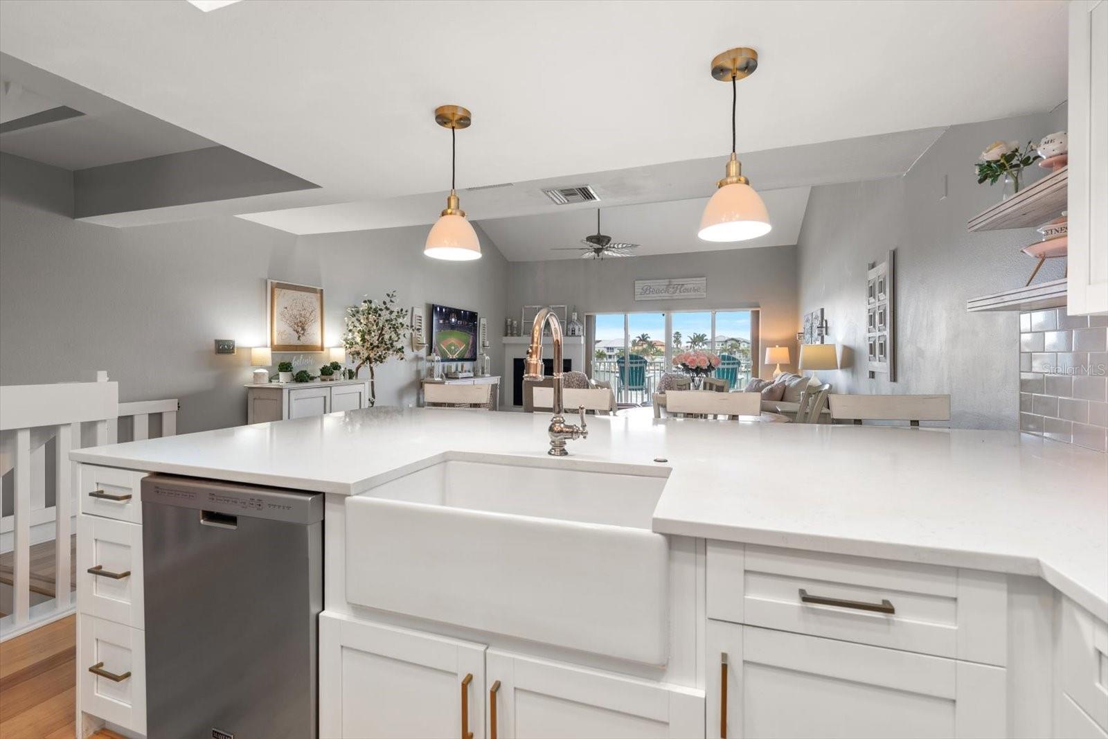 Image 13 of 66 For 2515 Bay Boulevard B