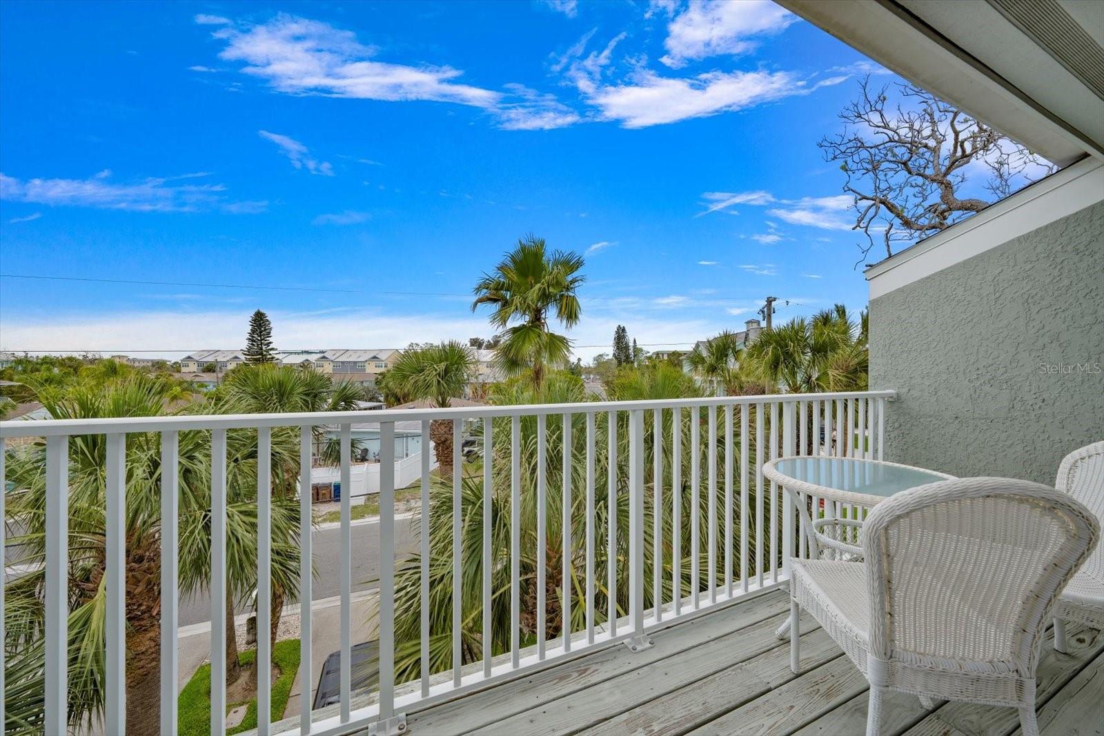 Image 32 of 66 For 2515 Bay Boulevard B