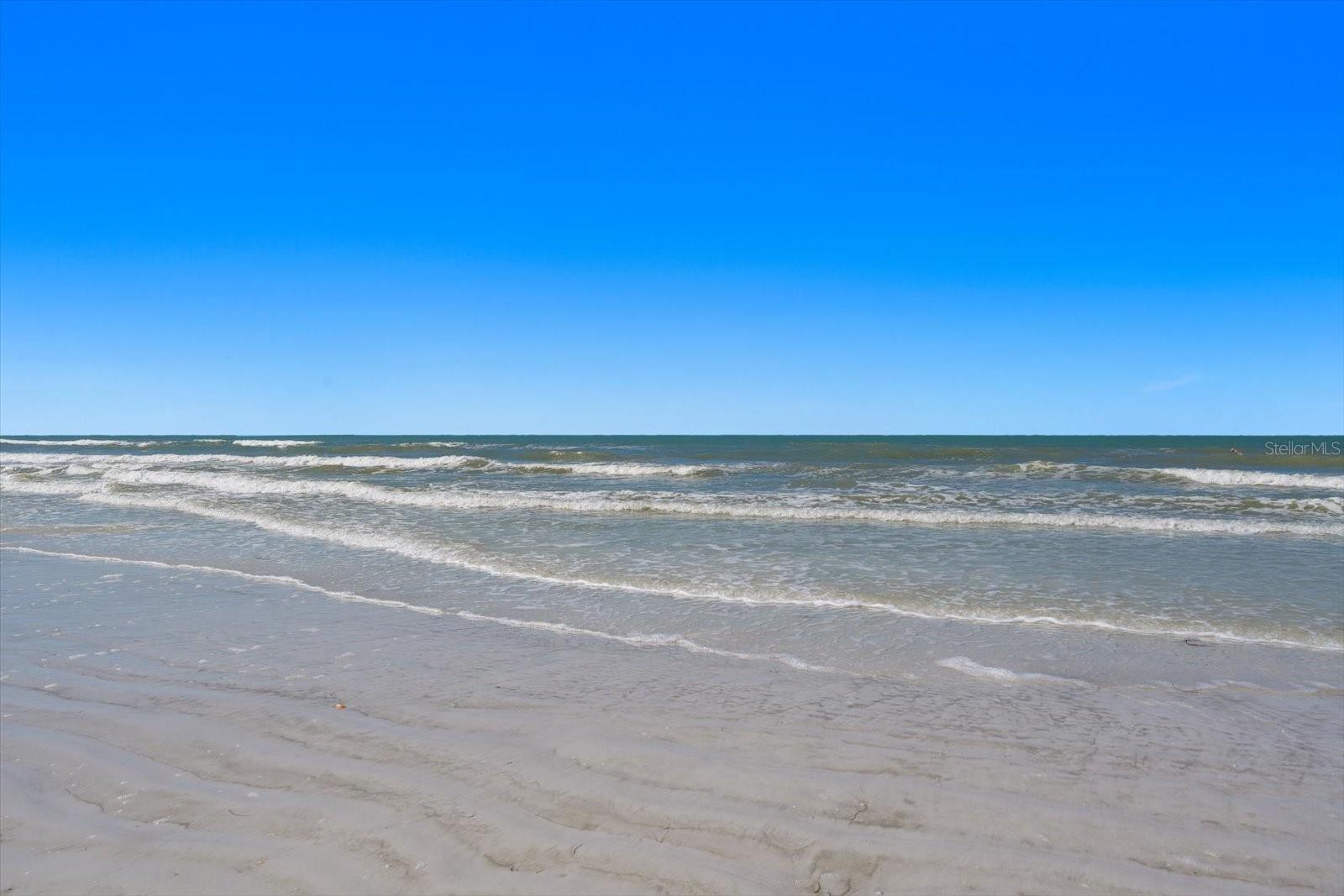 Image 46 of 66 For 2515 Bay Boulevard B