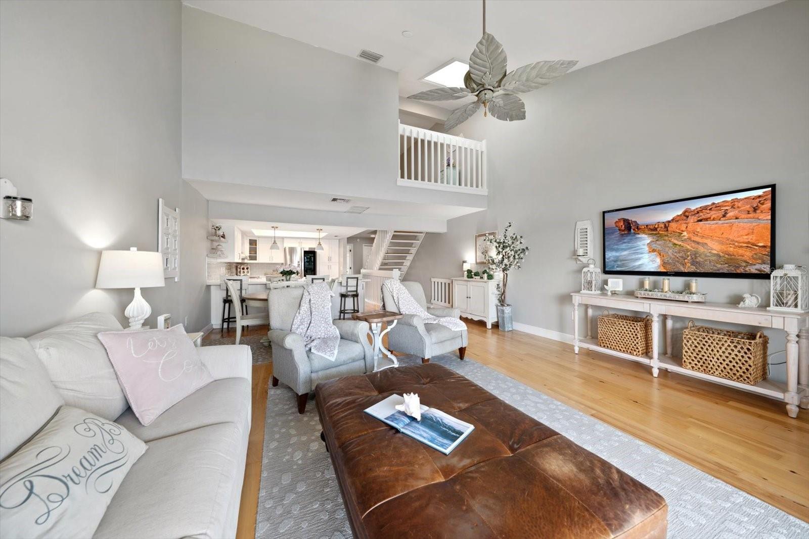 Image 8 of 66 For 2515 Bay Boulevard B