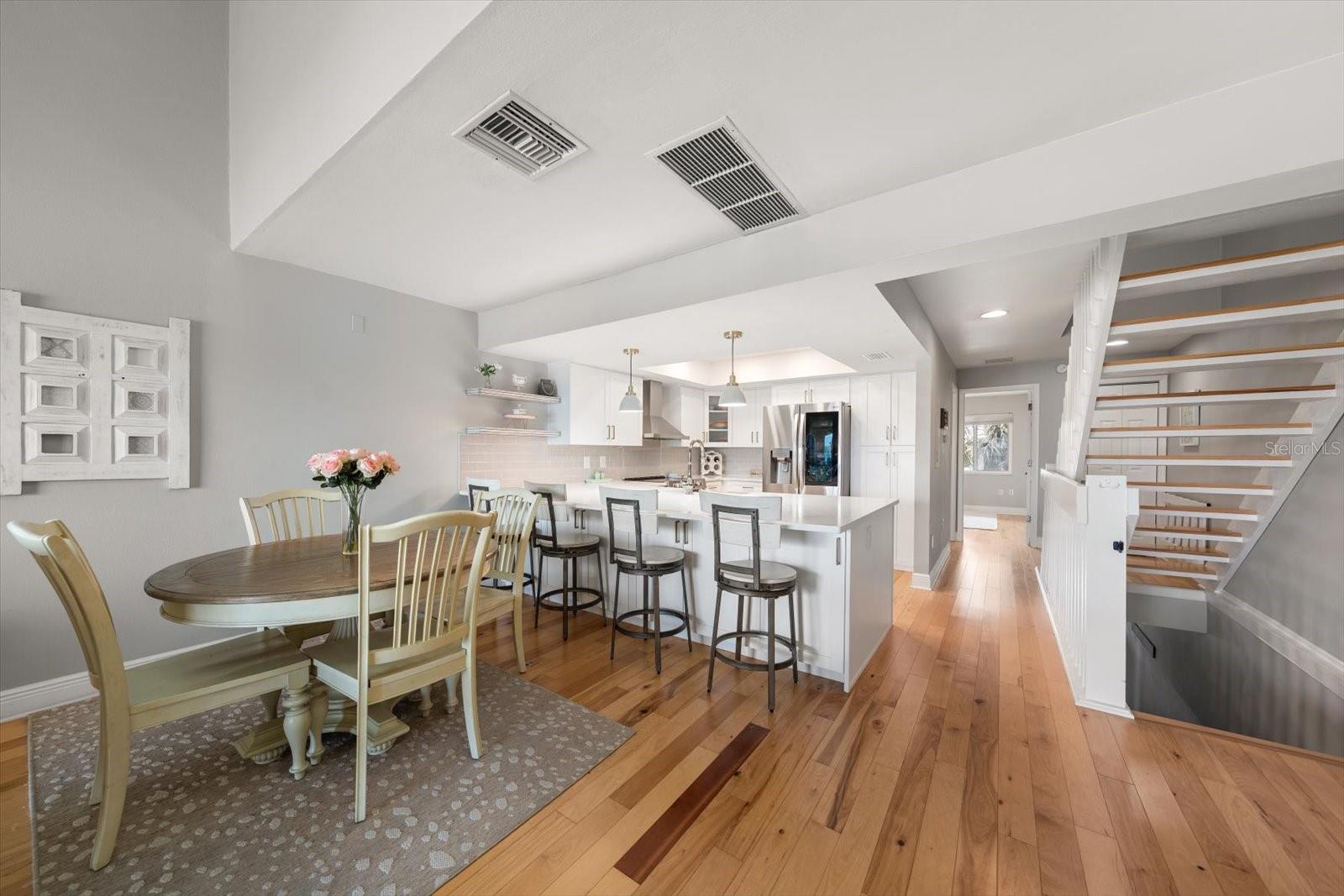 Image 9 of 66 For 2515 Bay Boulevard B