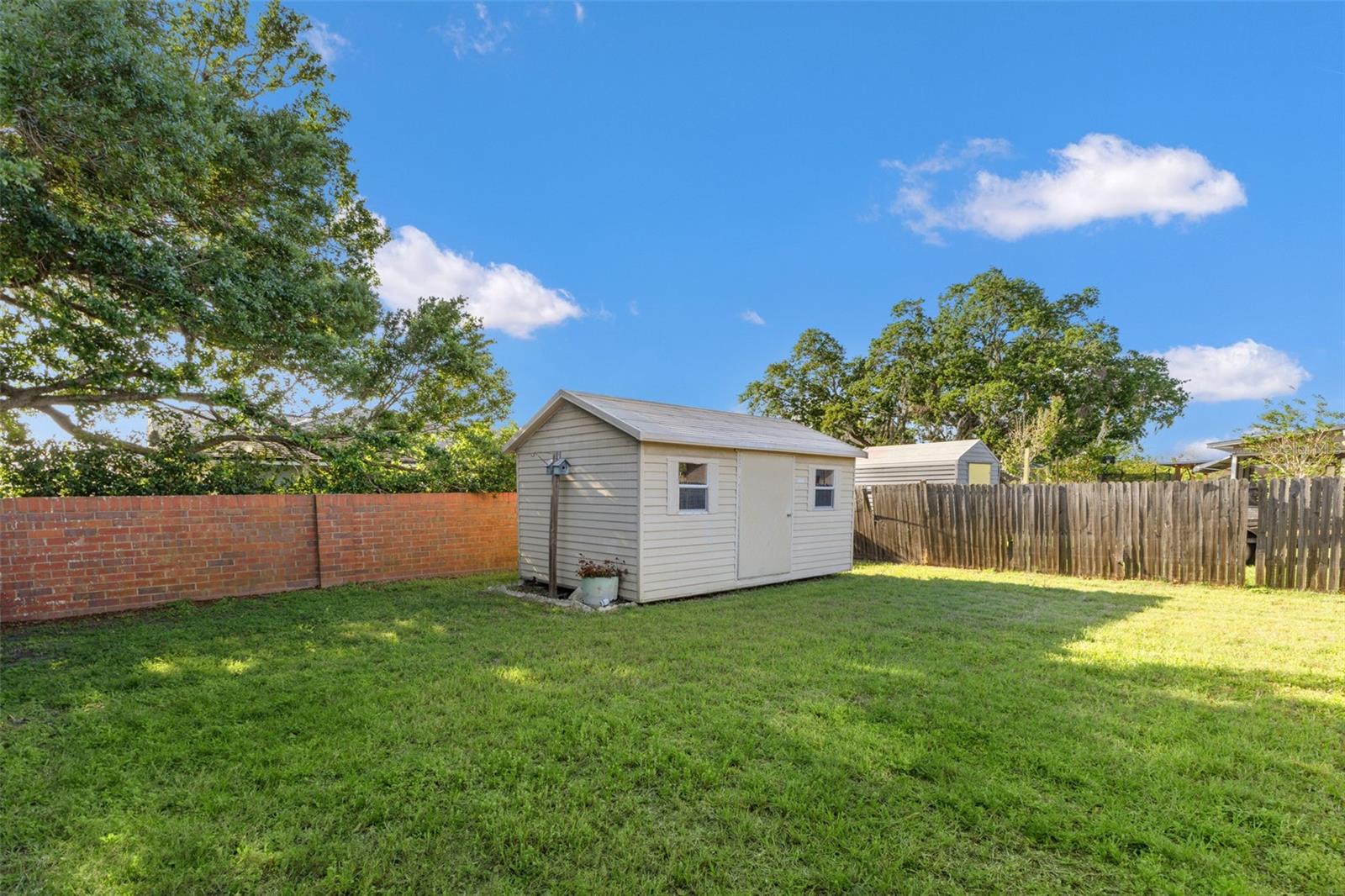 Image 38 of 43 For 703 Scott Lake Village S