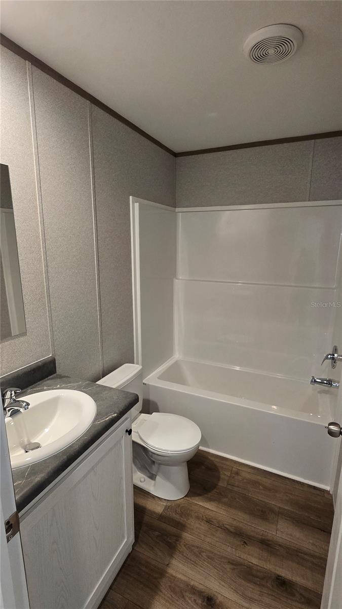 Image 10 of 24 For 12015 Westbay Avenue