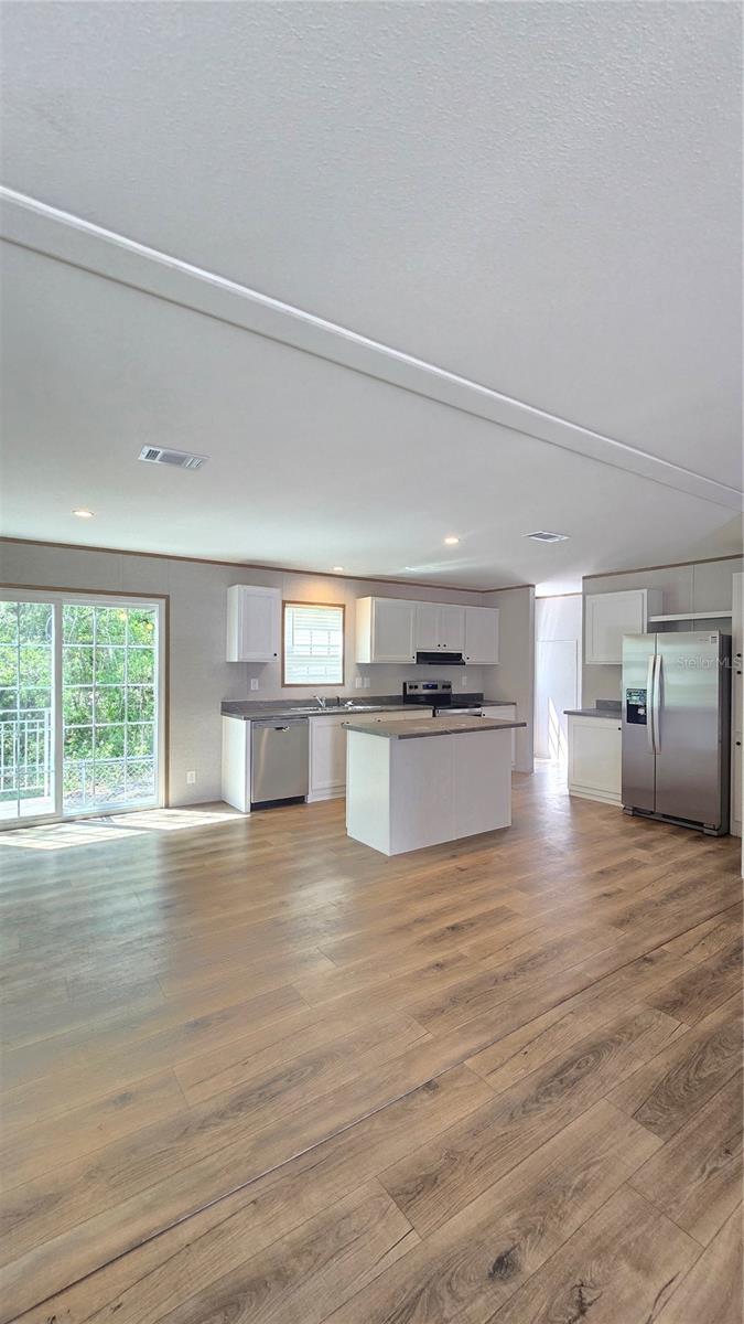 Image 5 of 24 For 12015 Westbay Avenue