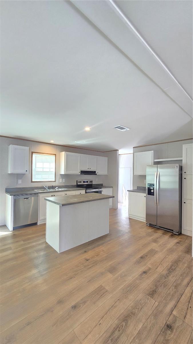 Image 6 of 24 For 12015 Westbay Avenue