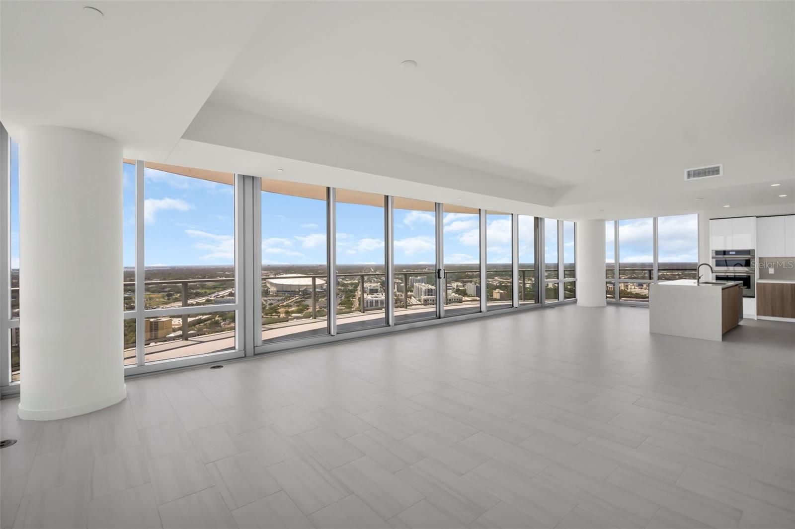 Image 12 of 87 For 400 Central Avenue 3401