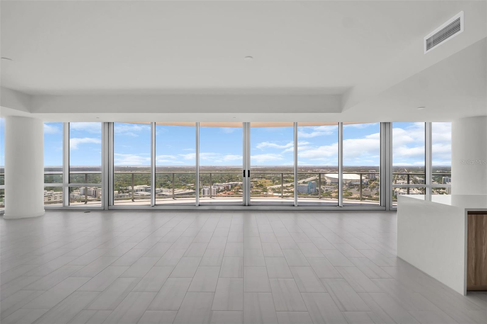 Image 2 of 87 For 400 Central Avenue 3401