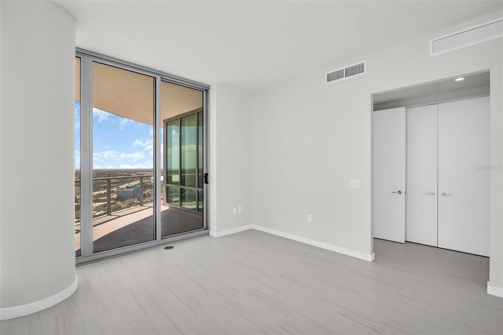 Image 34 of 87 For 400 Central Avenue 3401