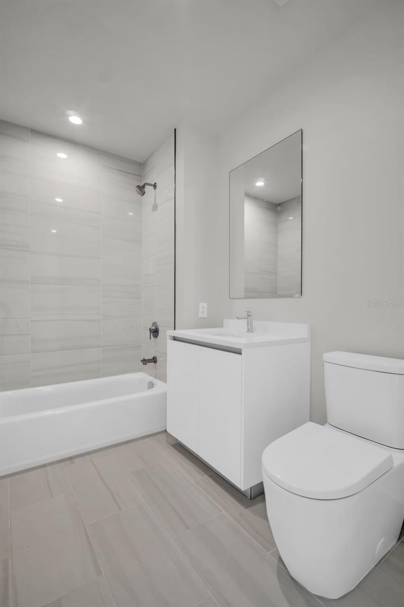 Image 55 of 87 For 400 Central Avenue 3401