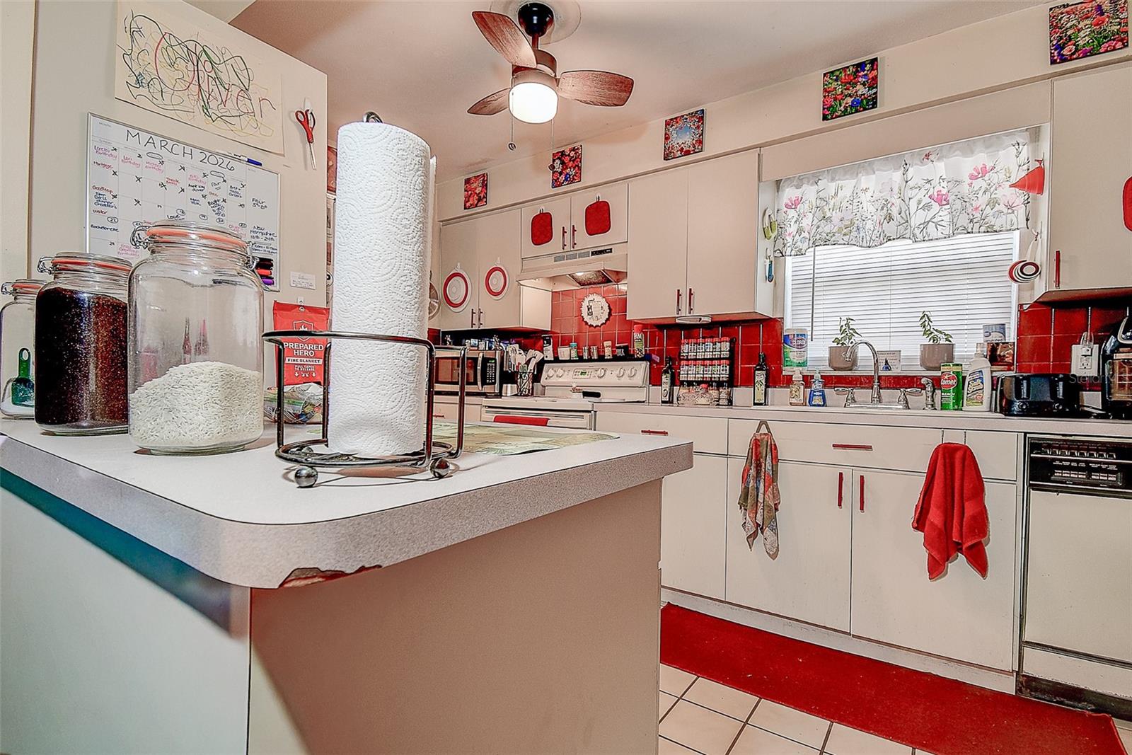 Image 11 of 40 For 7834 42nd Avenue N