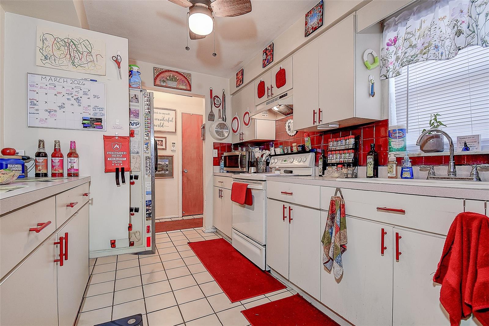 Image 8 of 40 For 7834 42nd Avenue N