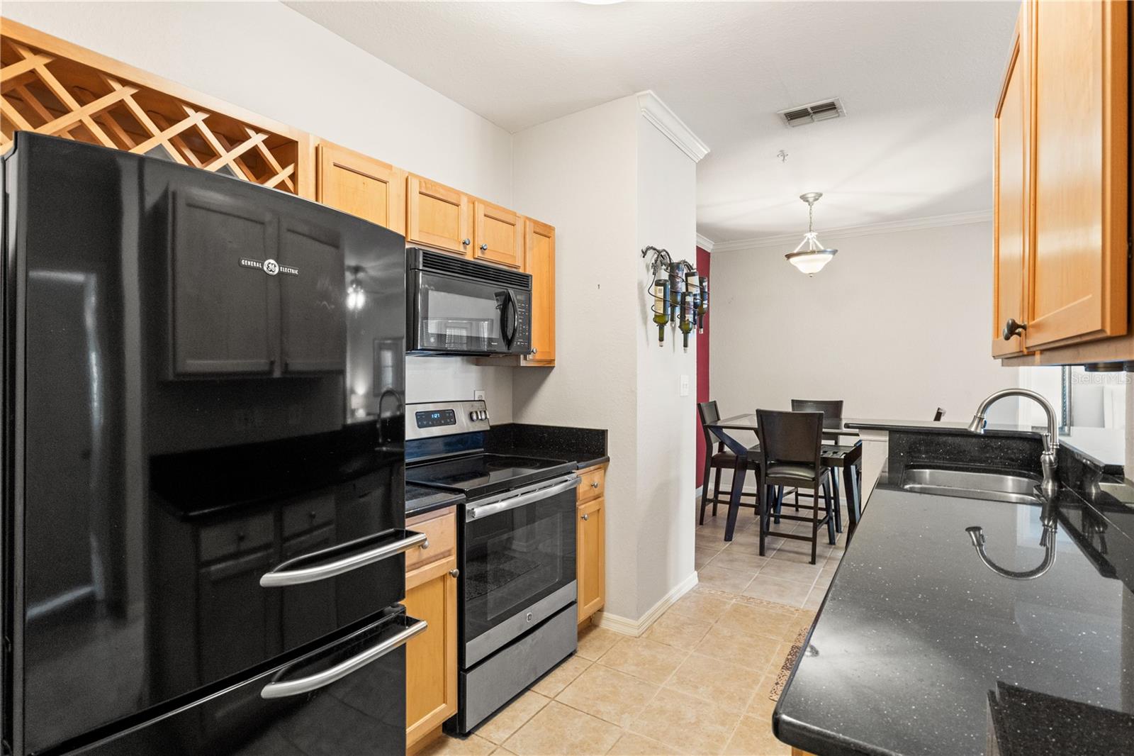 Image 15 of 22 For 5000 Culbreath Key Way 4-204