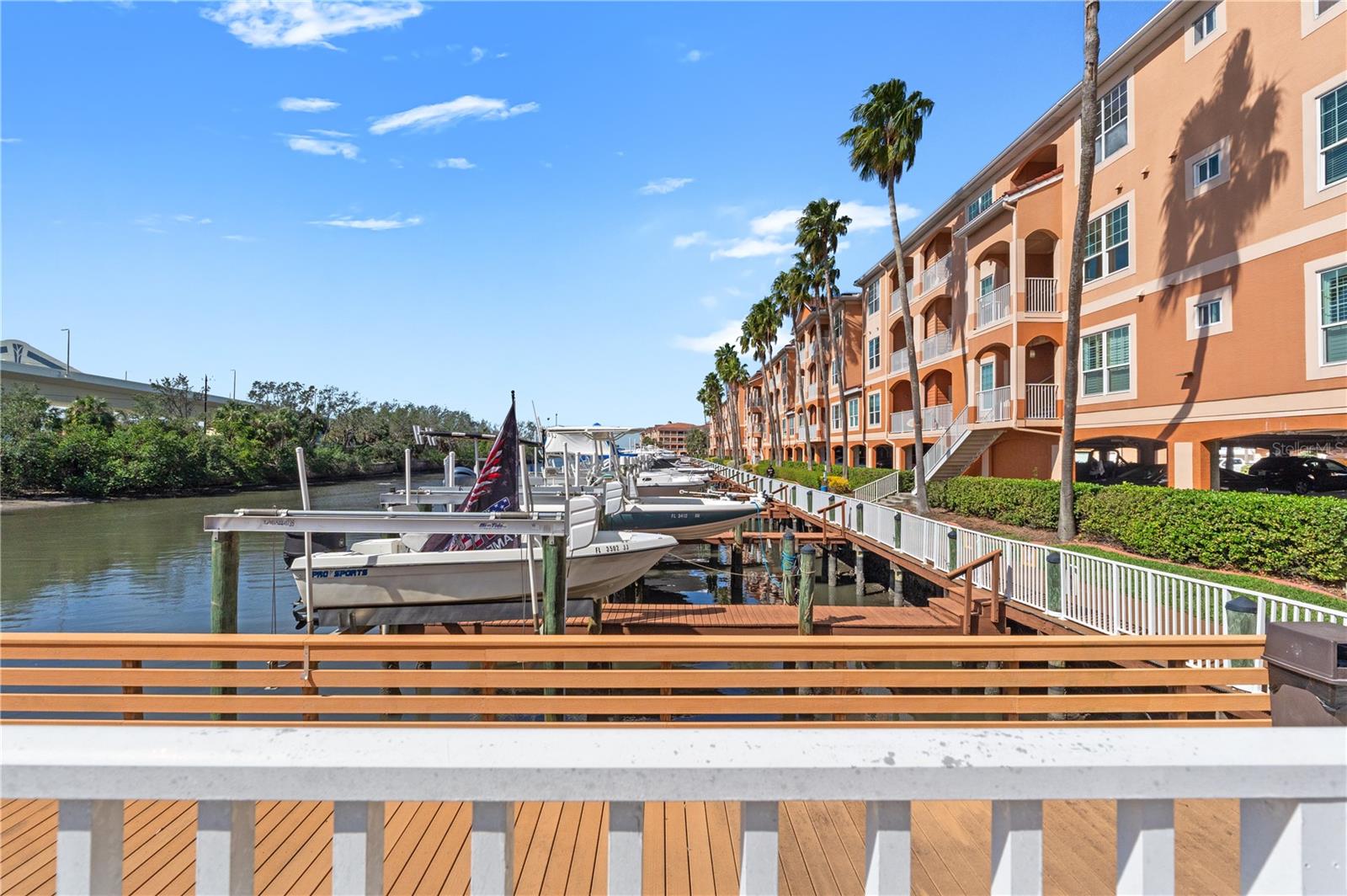 Image 21 of 22 For 5000 Culbreath Key Way 4-204