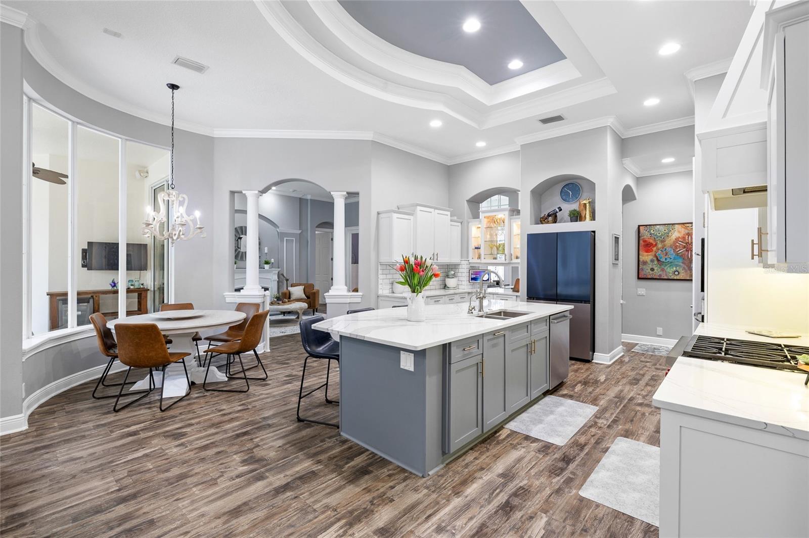 Listing photo id 13 for 16109 Ternglade Drive