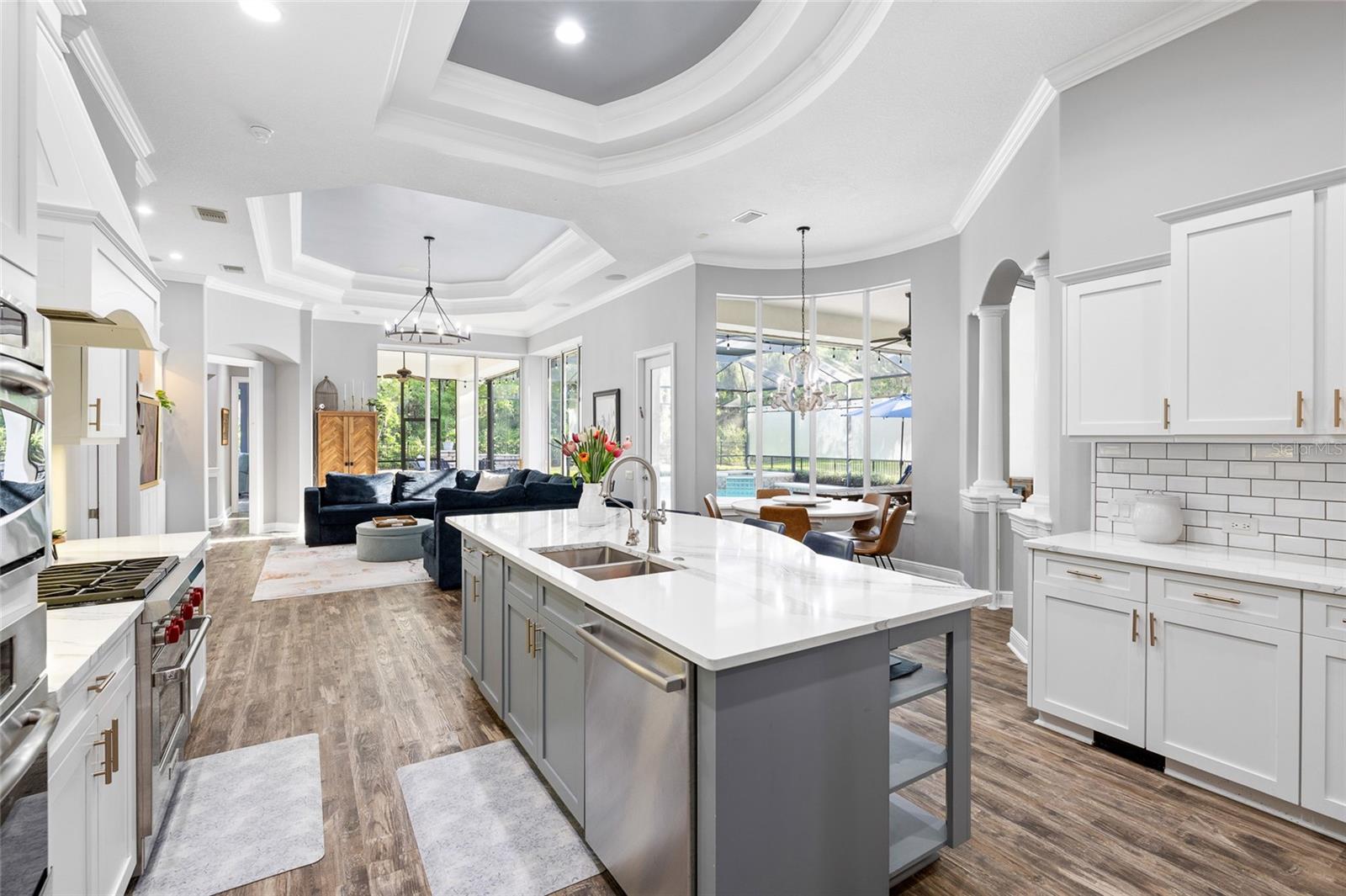 Listing photo id 16 for 16109 Ternglade Drive