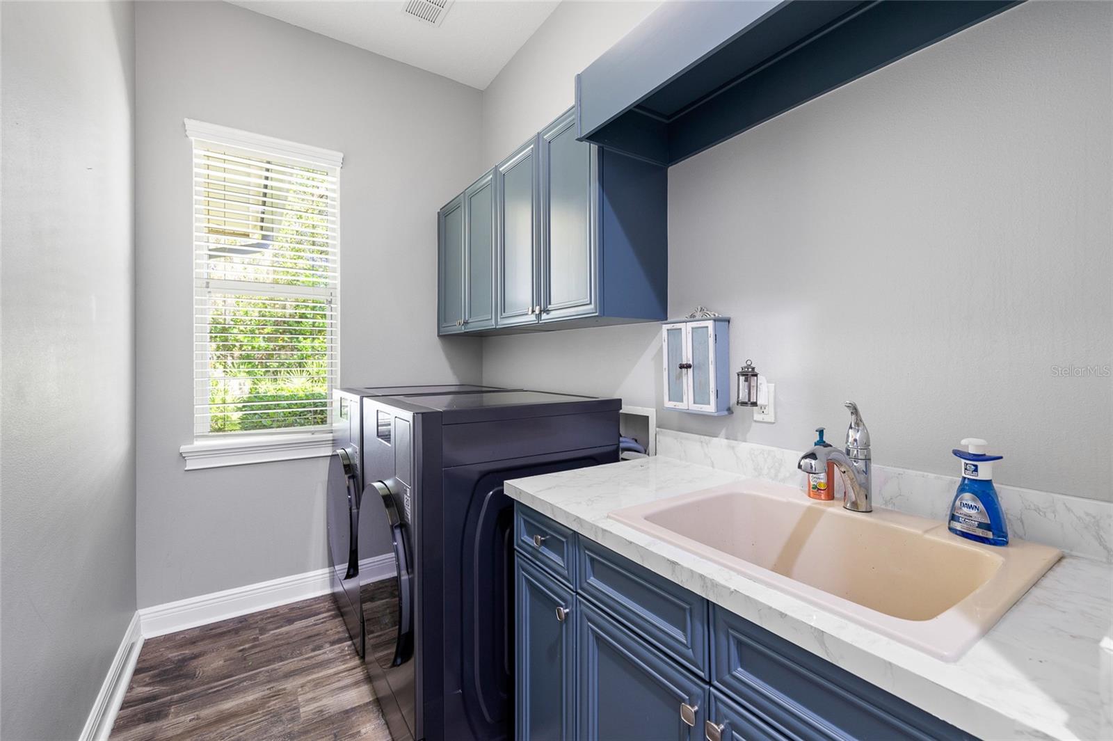 Listing photo id 39 for 16109 Ternglade Drive