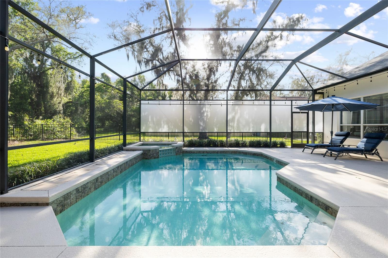 Listing photo id 42 for 16109 Ternglade Drive