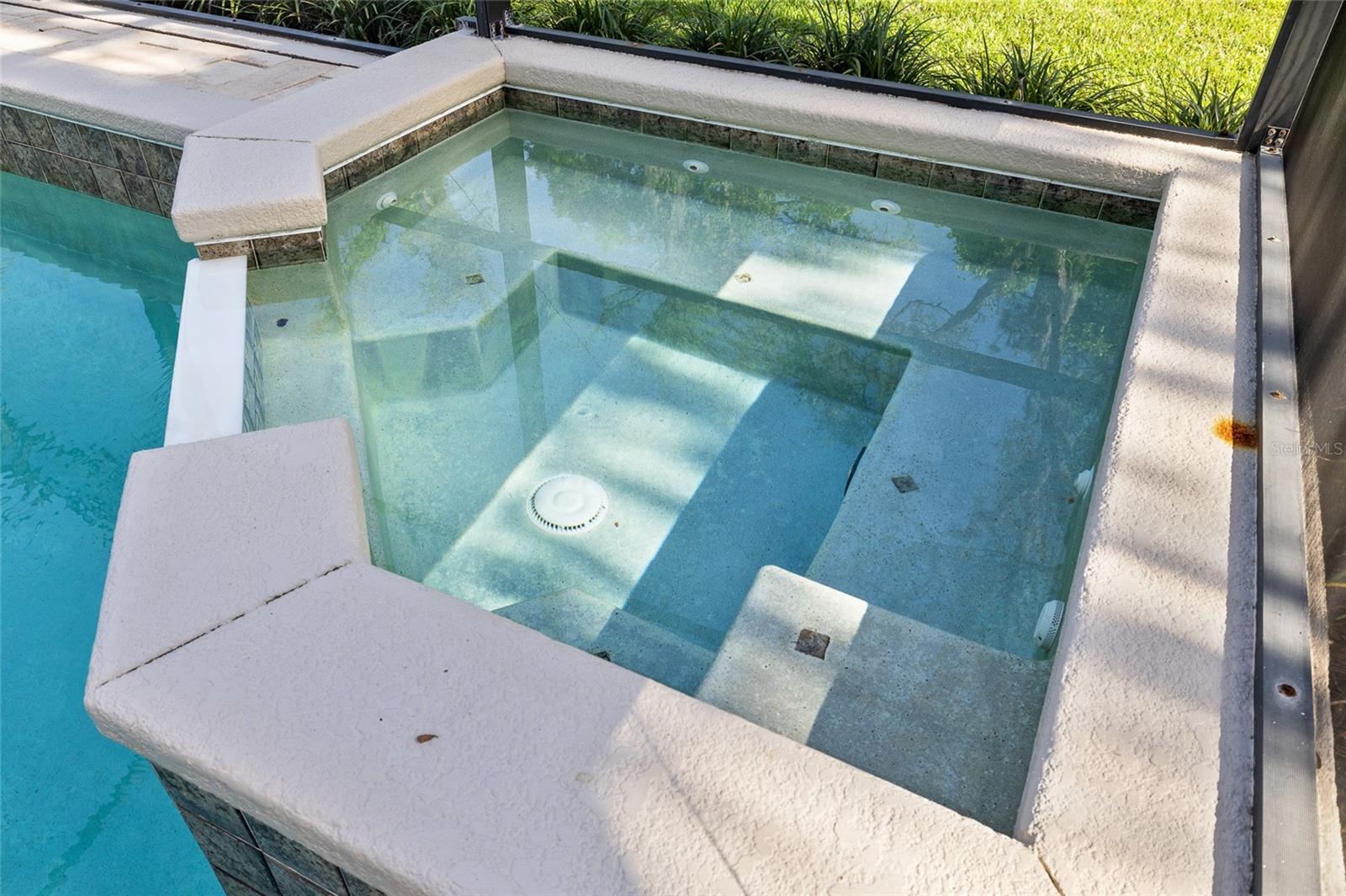 Listing photo id 43 for 16109 Ternglade Drive