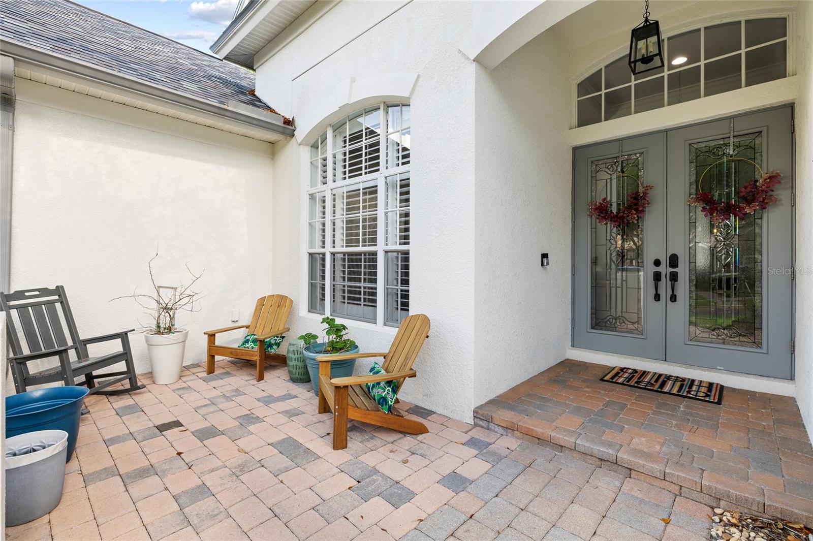 Listing photo id 3 for 16109 Ternglade Drive