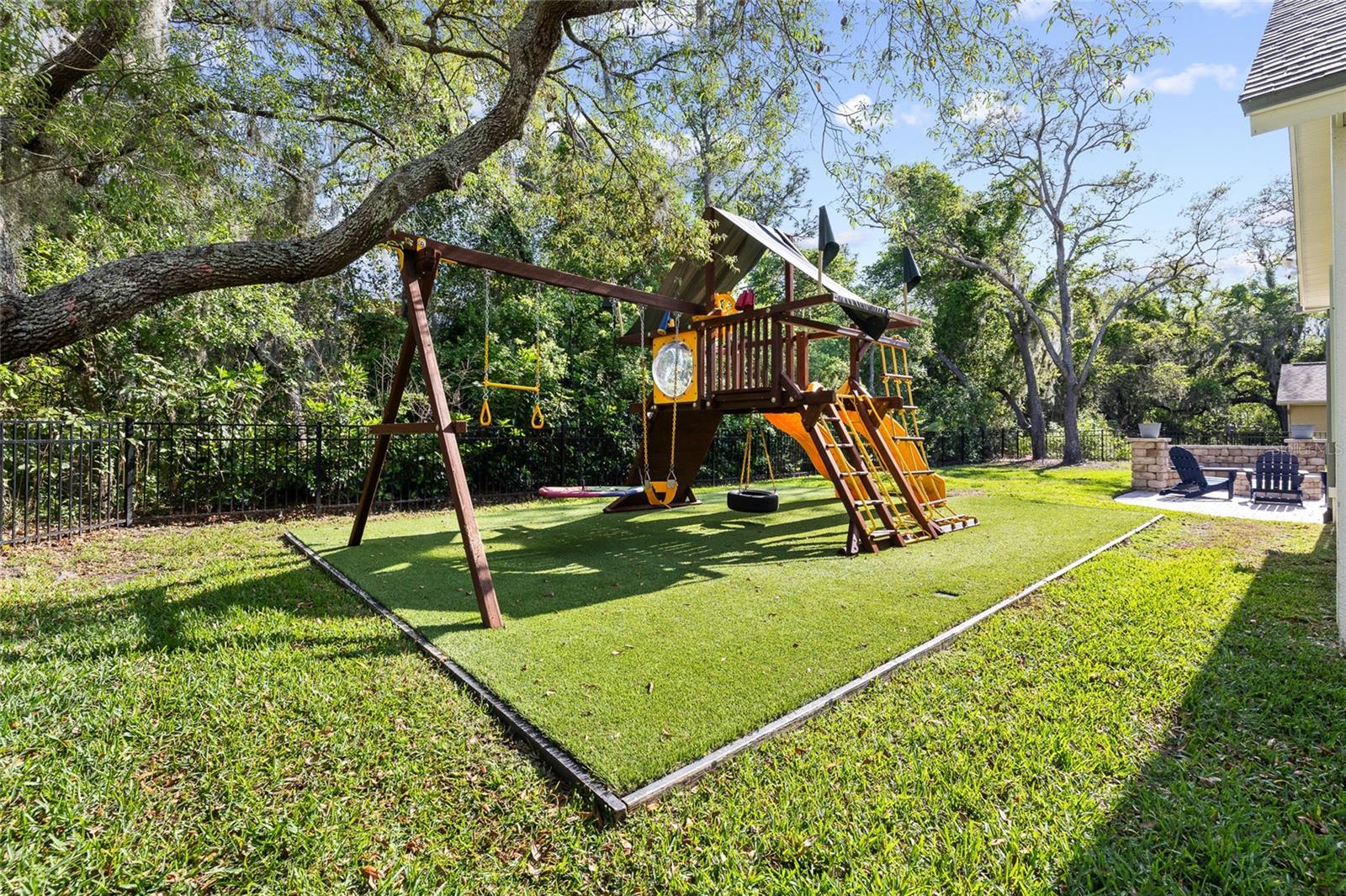 Listing photo id 51 for 16109 Ternglade Drive