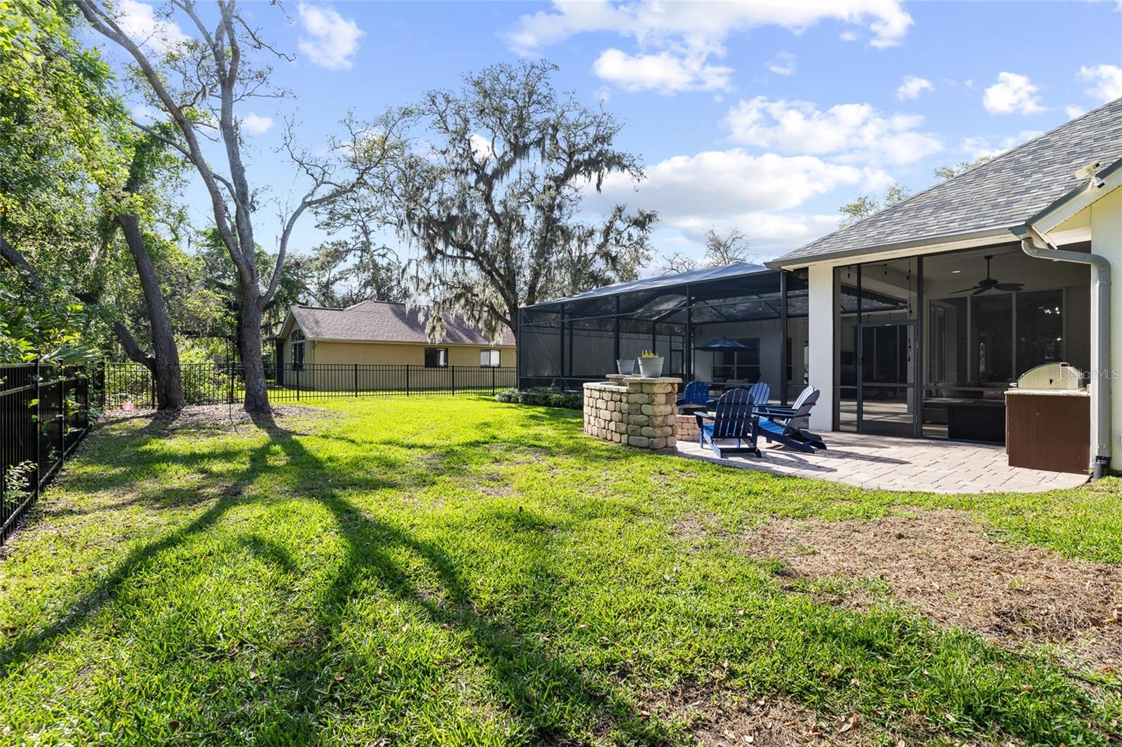 Listing photo id 52 for 16109 Ternglade Drive