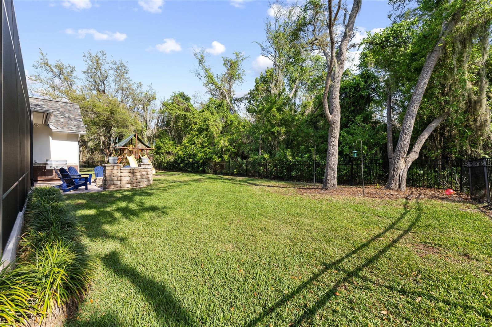 Listing photo id 53 for 16109 Ternglade Drive