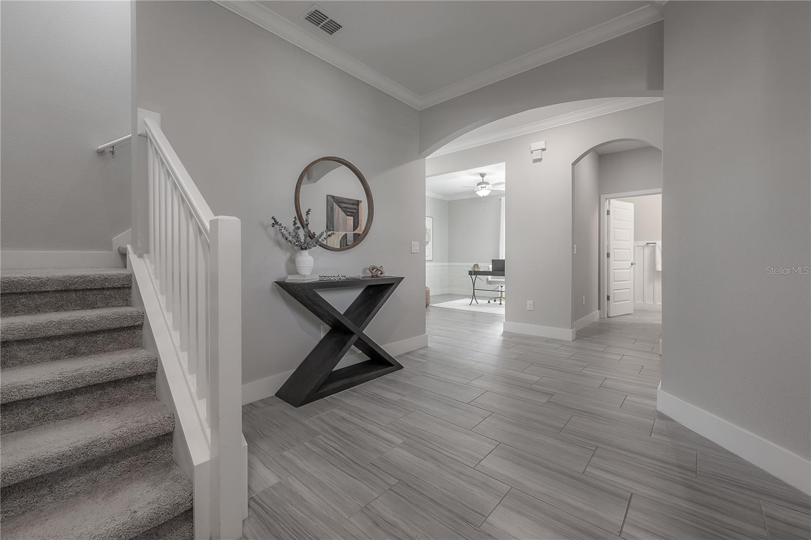 Listing photo id 0 for 4652 Ballantrae Boulevard