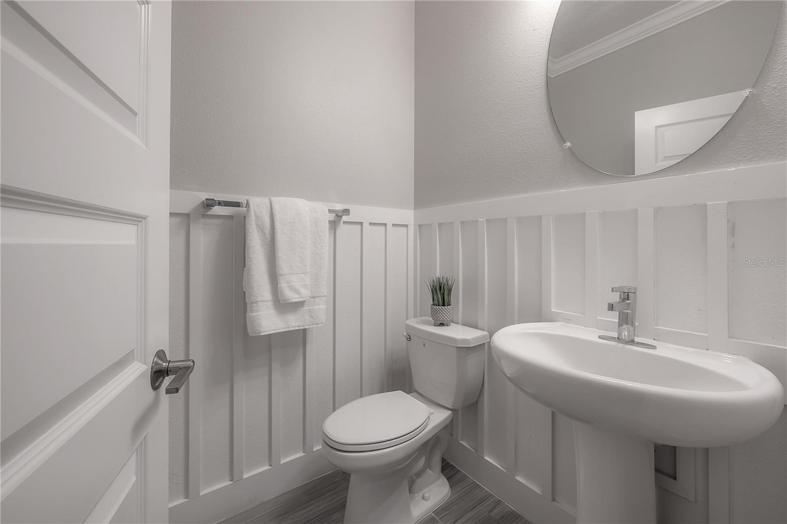 Listing photo id 27 for 4652 Ballantrae Boulevard