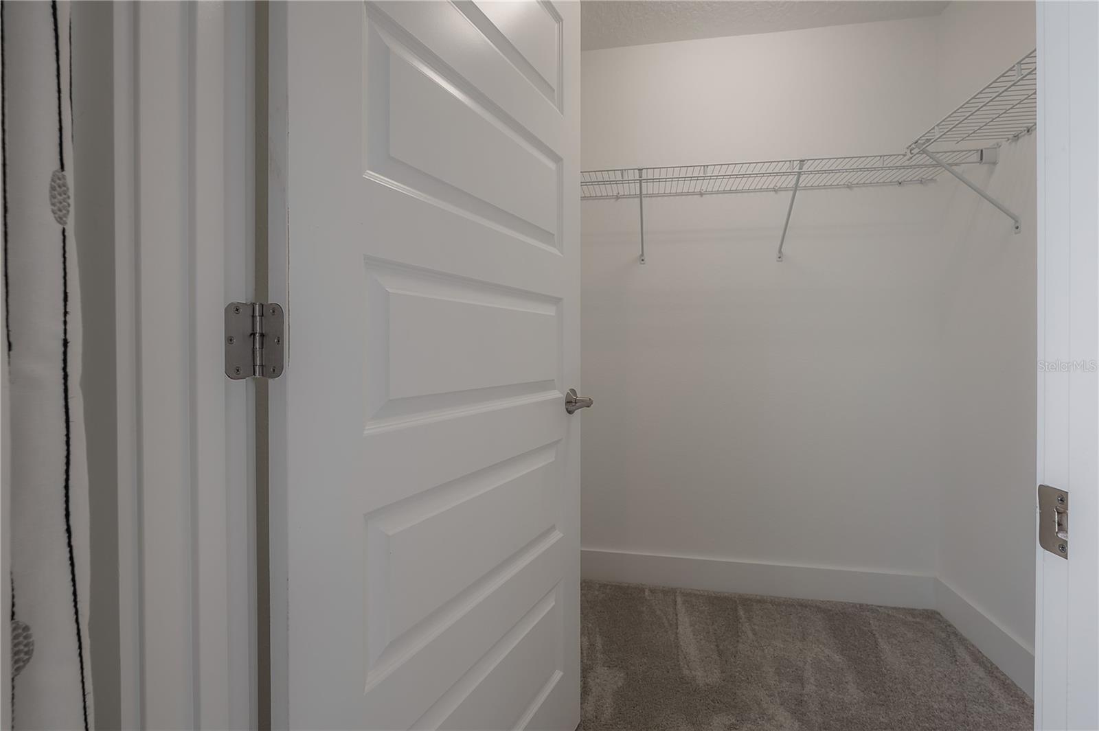 Listing photo id 29 for 4652 Ballantrae Boulevard