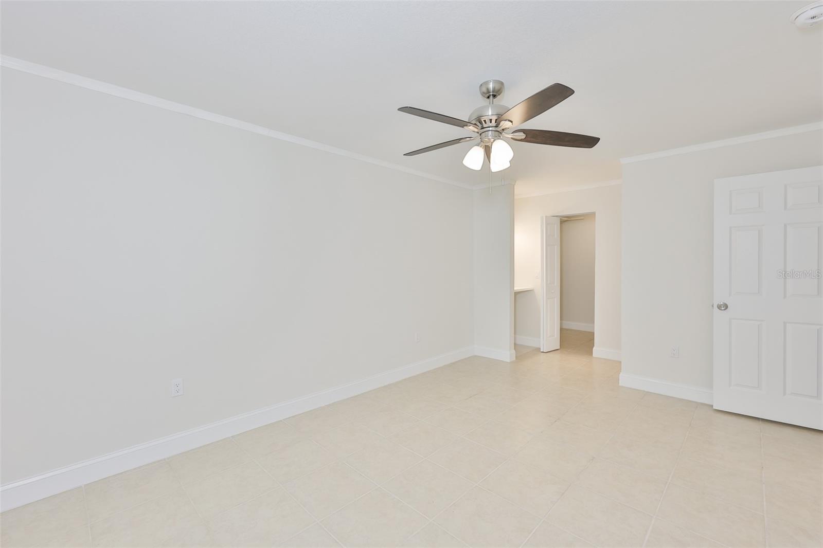 Image 13 of 37 For 11502 7th Lane N 1401