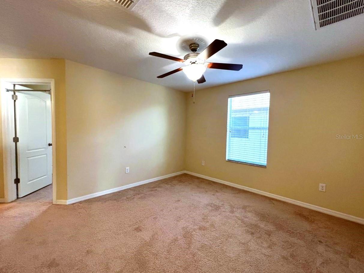 Image 16 of 32 For 18815 Hampstead Heath Court