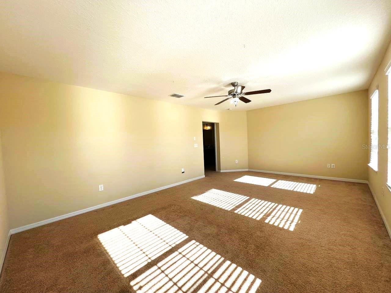 Image 17 of 32 For 18815 Hampstead Heath Court