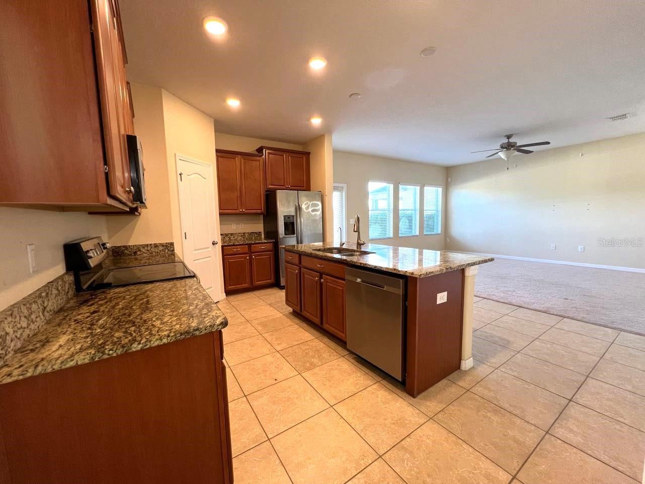 Image 7 of 32 For 18815 Hampstead Heath Court