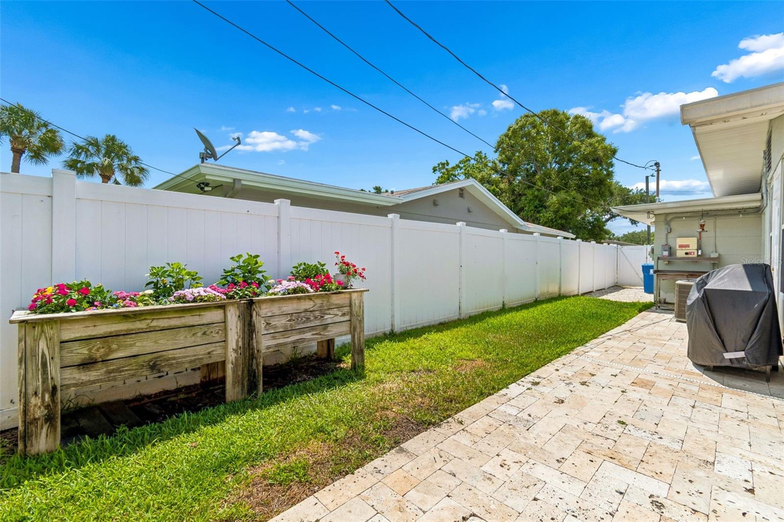 Image 37 of 42 For 6765 11th Avenue N