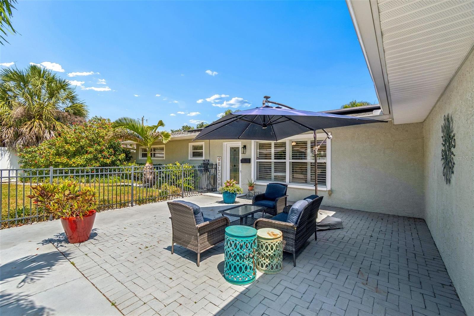 Image 5 of 42 For 6765 11th Avenue N