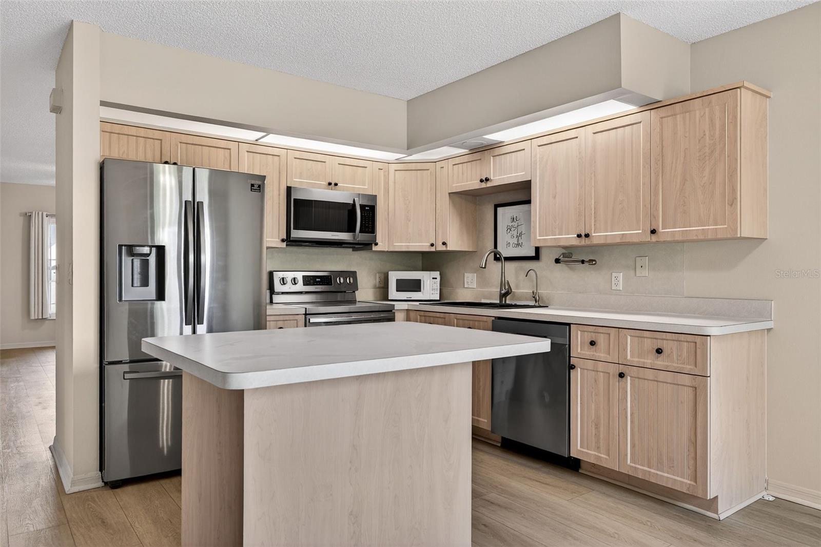 Image 10 of 36 For 2231 Utopian Drive E 219