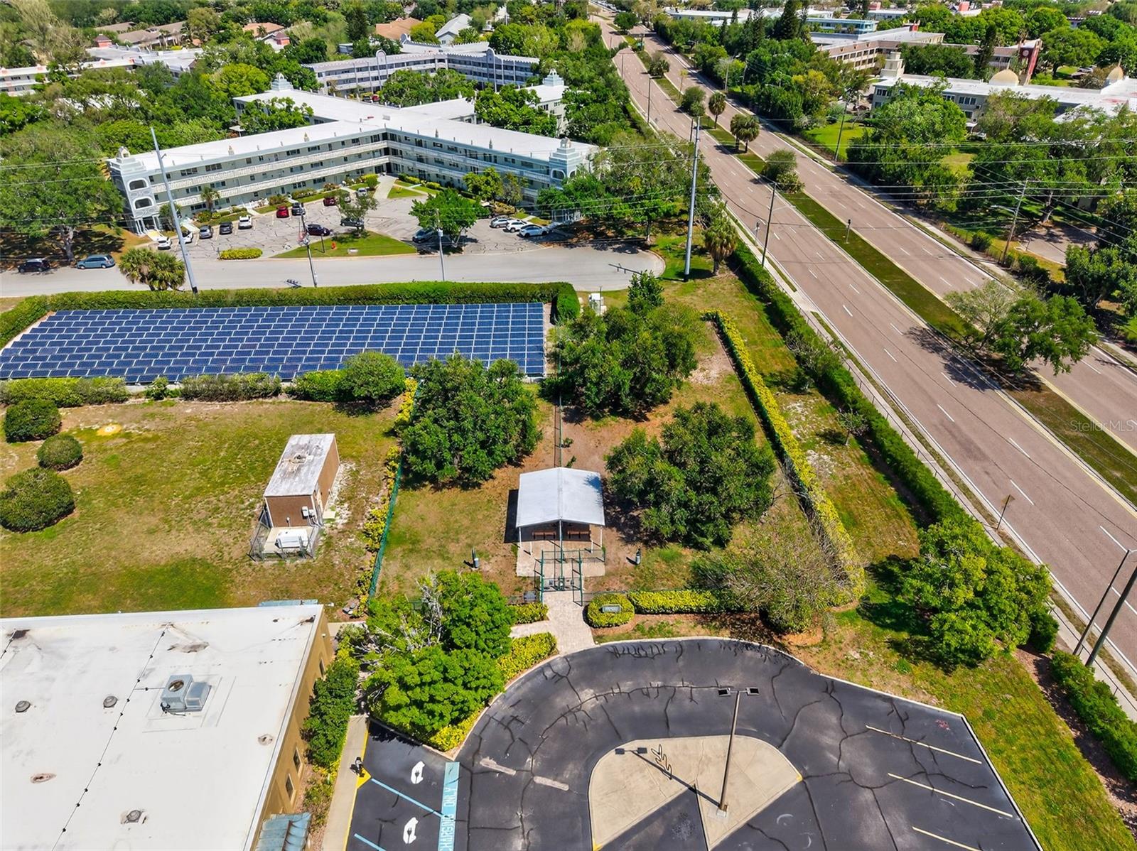 Image 28 of 36 For 2231 Utopian Drive E 219