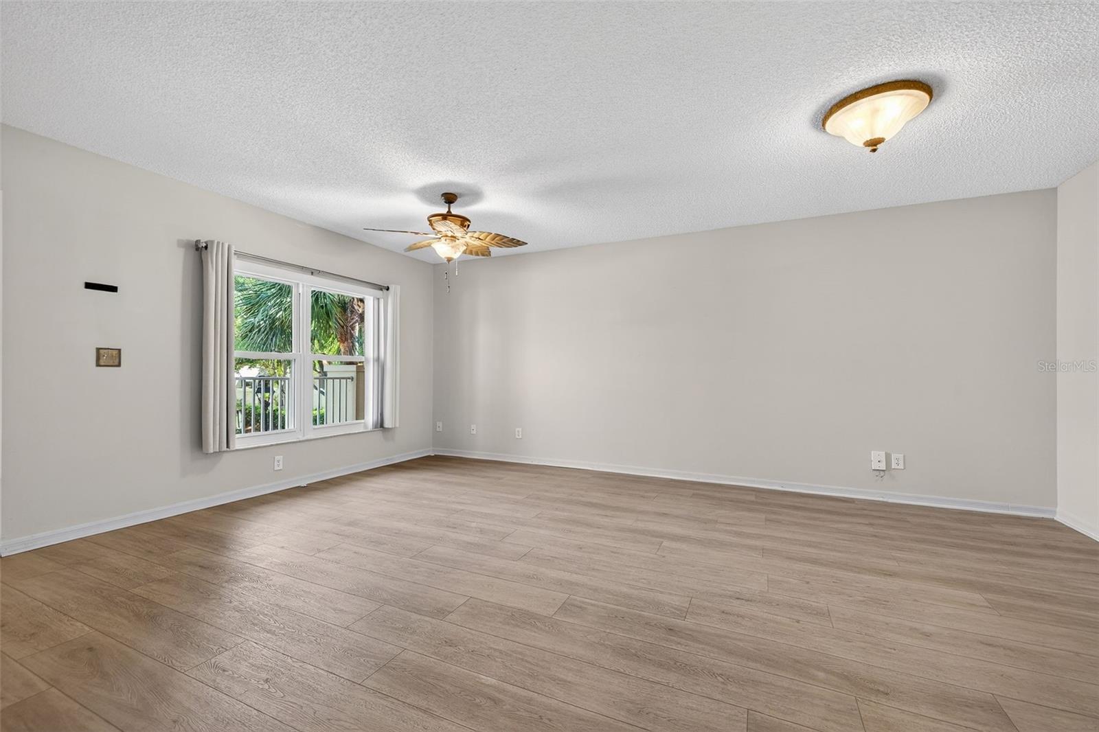 Image 4 of 36 For 2231 Utopian Drive E 219