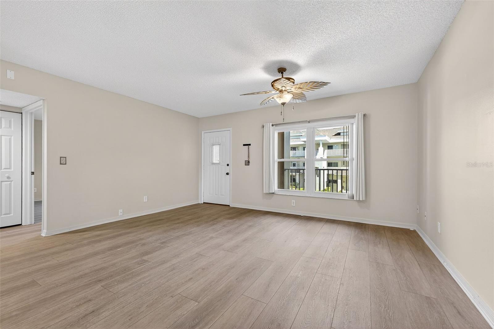 Image 5 of 36 For 2231 Utopian Drive E 219