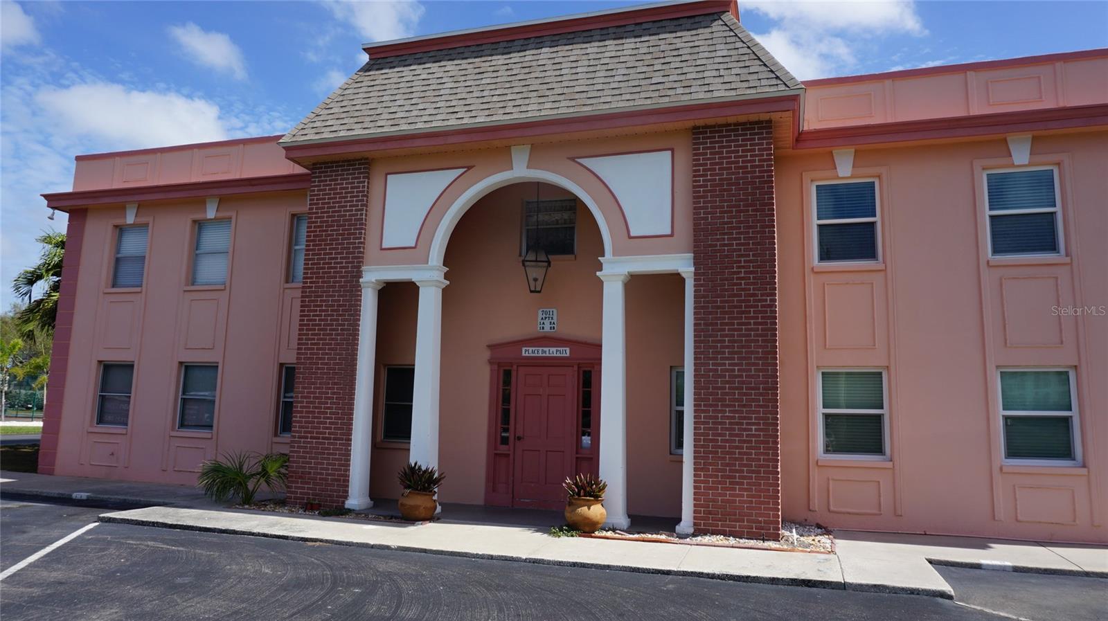 Details for 7011 Place De La Paix  2b, SOUTH PASADENA, FL 33707