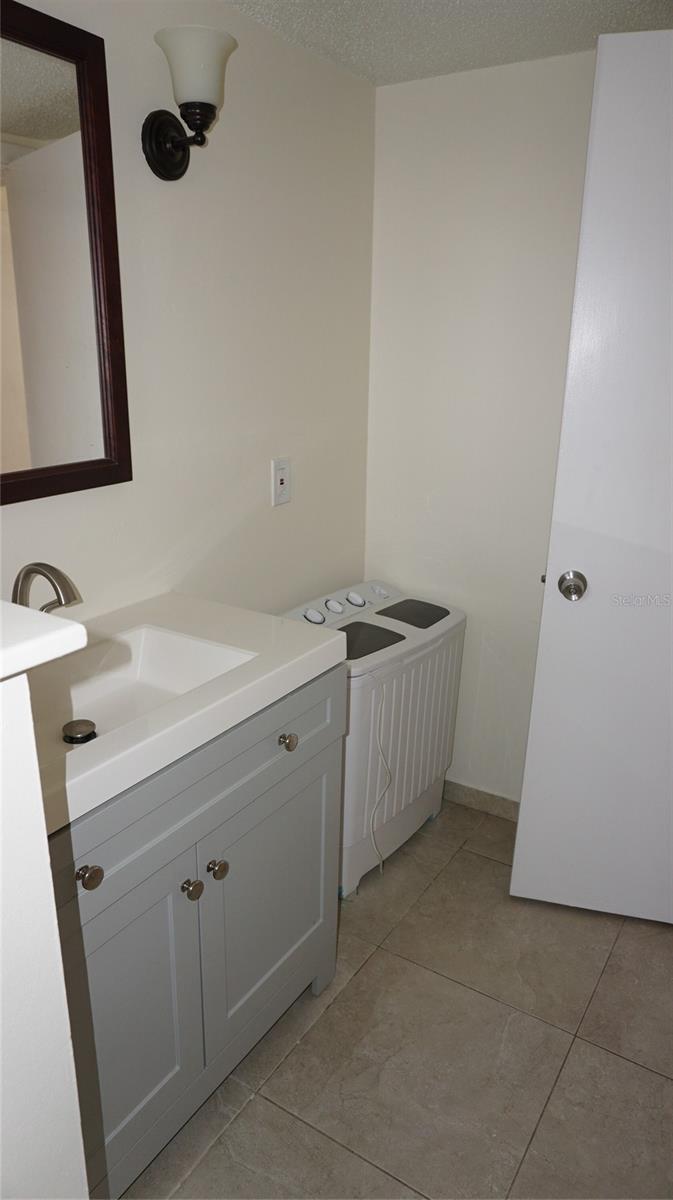 Image 14 of 20 For 7011 Place De La Paix 2b