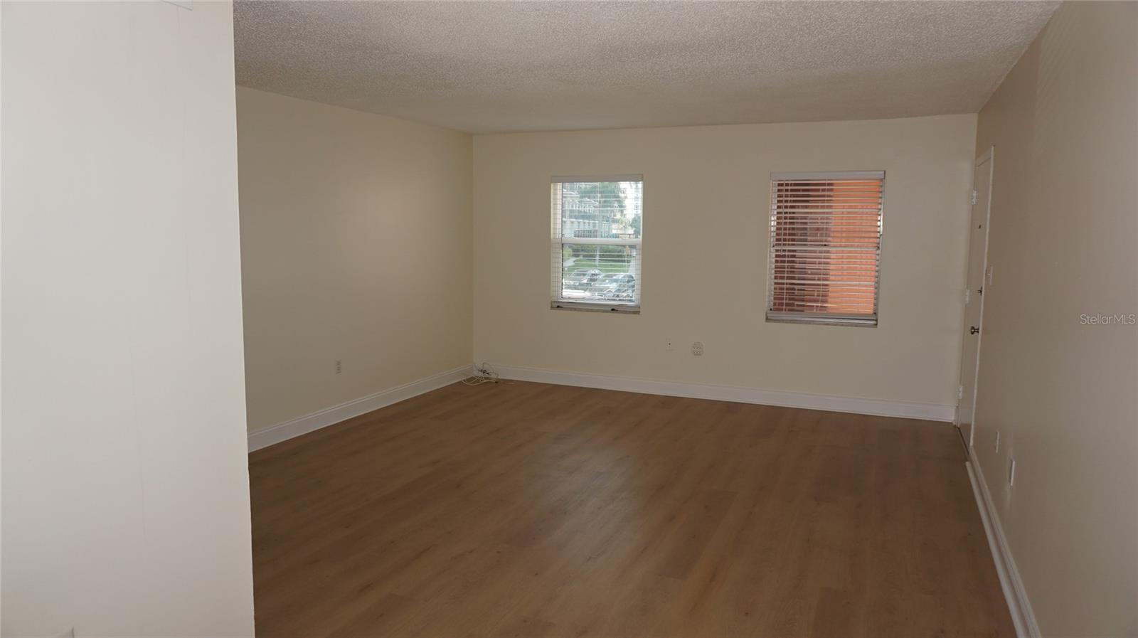 Image 15 of 20 For 7011 Place De La Paix 2b