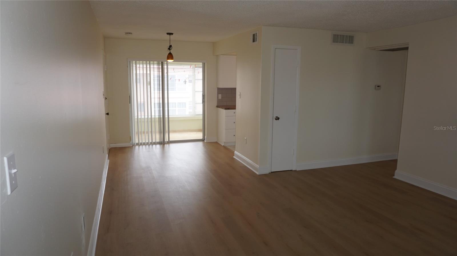 Image 16 of 20 For 7011 Place De La Paix 2b