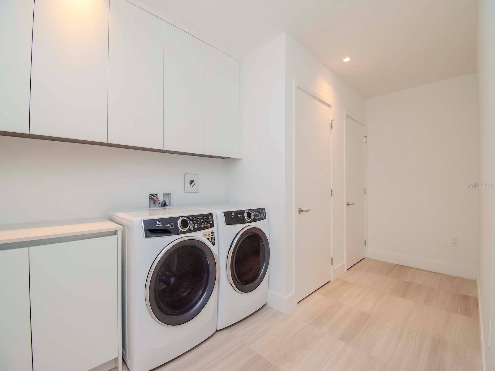 Image 25 of 80 For 3101 Bayshore Blvd Street 1102