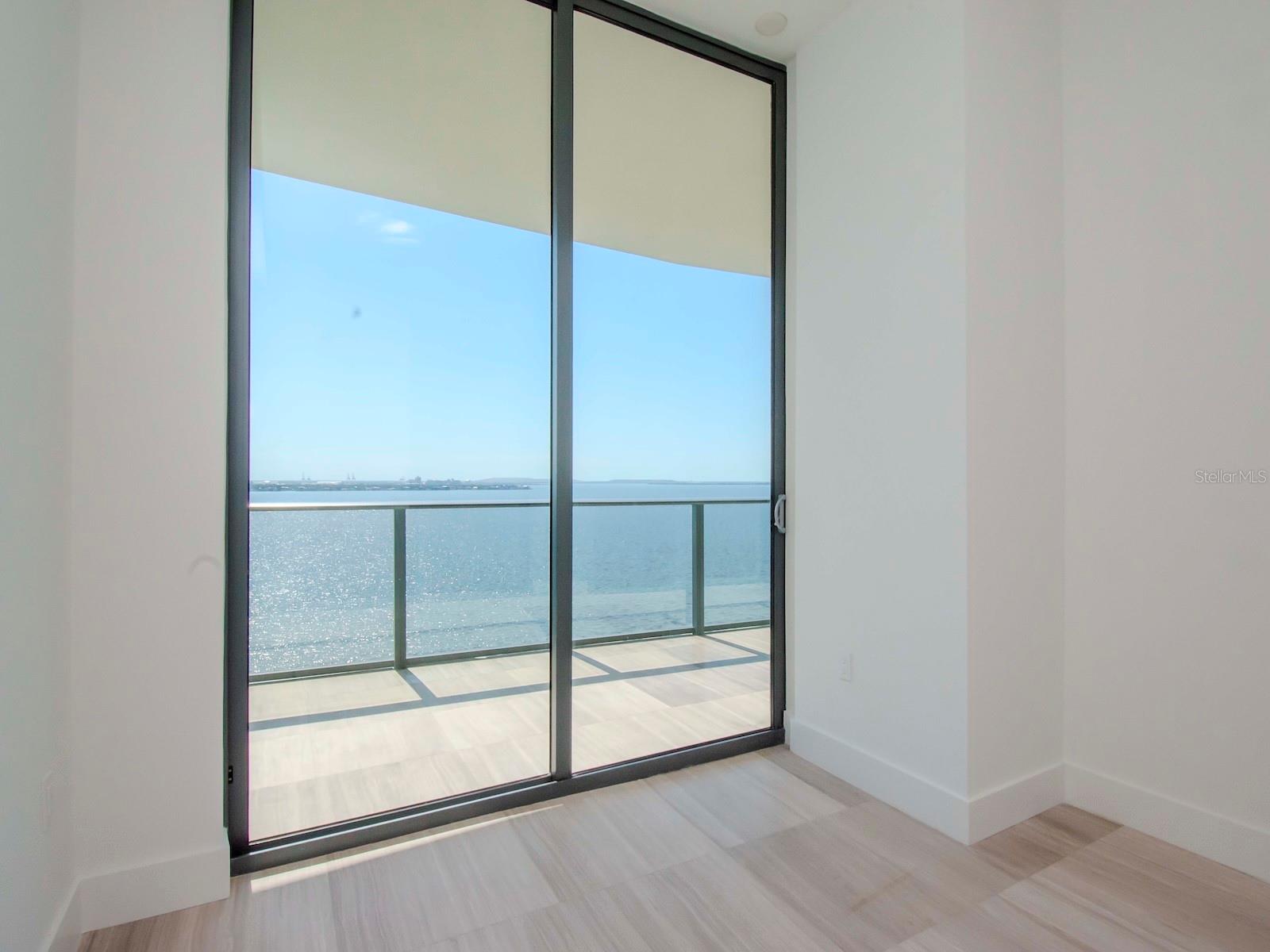 Image 29 of 80 For 3101 Bayshore Blvd Street 1102