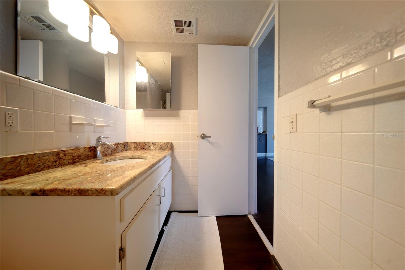 Image 12 of 23 For 470 3rd Street S 612