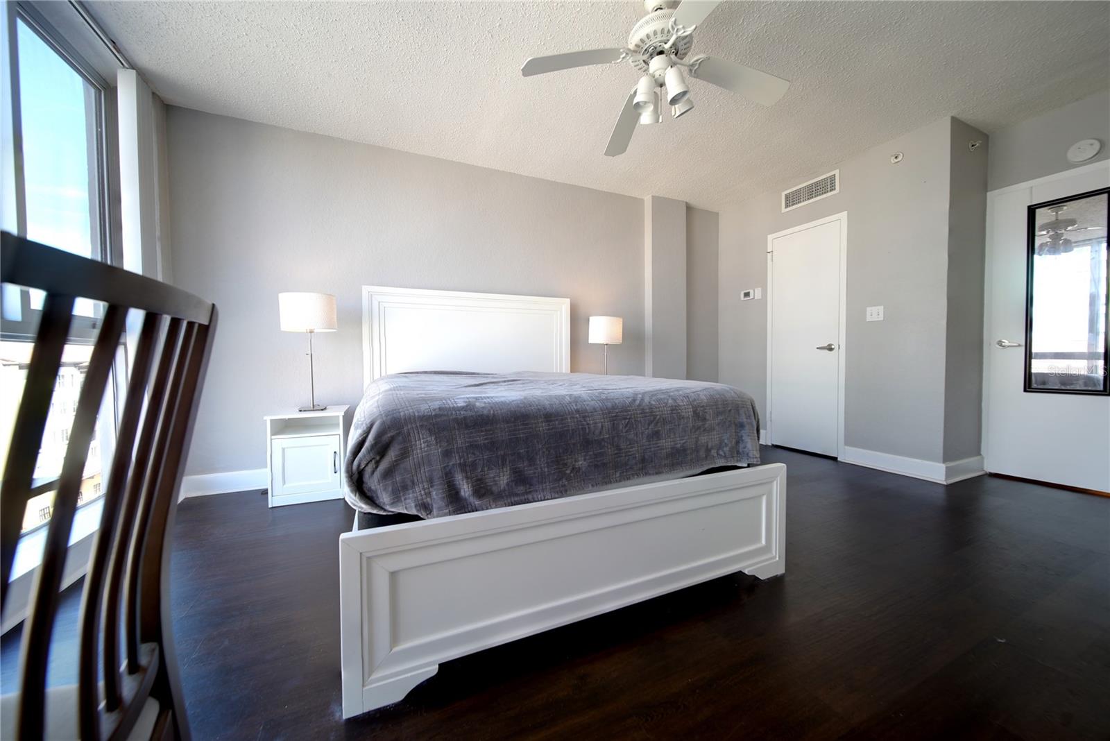 Image 9 of 23 For 470 3rd Street S 612