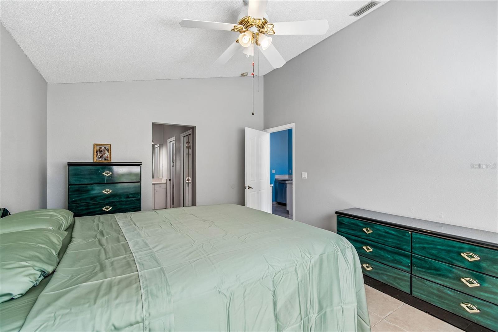 Image 9 of 25 For 10127 Barnett Loop