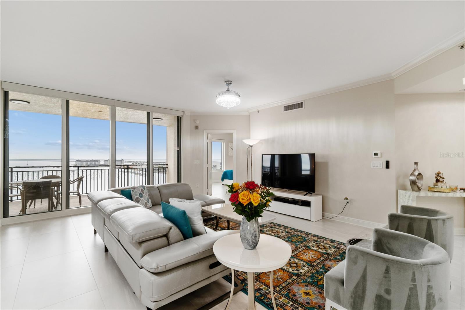 Image 11 of 86 For 5823 Bowen Daniel Drive 1103